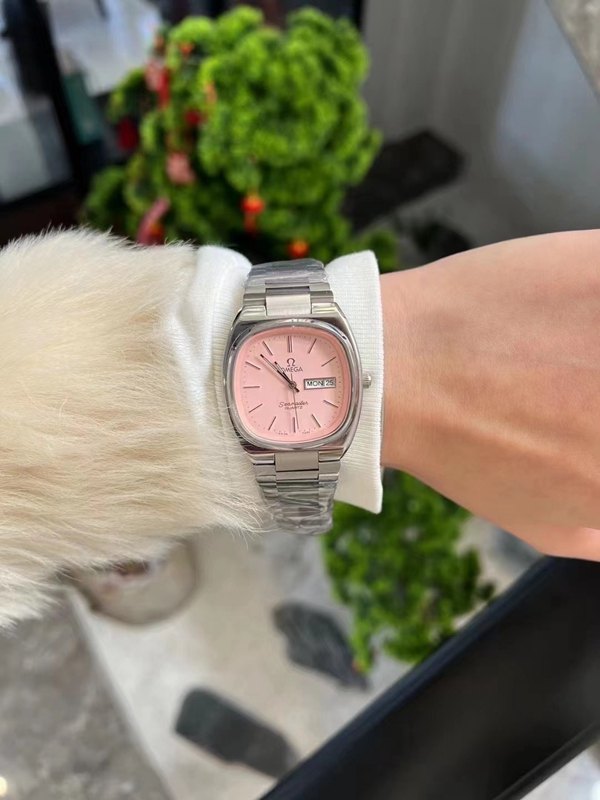 オメガ時計素材ディテール